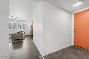 2234 E Paradise Dr, Phoenix, AZ 85028 - Photo 9