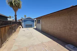 604 W Emelita Ave, Mesa, AZ 85210 - Photo 3