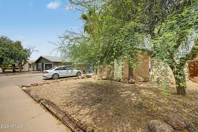 604 W Emelita Avenue, Mesa, AZ 85210 - Photo 5