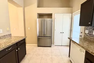 6329 W Preston Ln, Phoenix, AZ 85043 - Photo 15