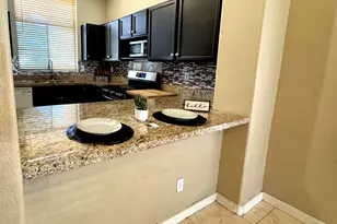 6329 W Preston Ln, Phoenix, AZ 85043 - Photo 9