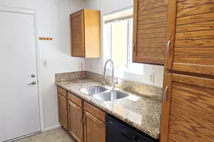 328 W Lodge Dr, Tempe, AZ 85283 - Photo 11
