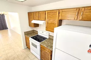 328 W Lodge Dr, Tempe, AZ 85283 - Photo 7