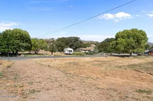 23153 S Lakewood Dr, Yarnell, AZ 85362 - Photo 9