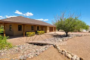 4757 E Dead Coyote Ln, Hereford, AZ 85615 - Photo 7