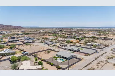 14642 W Plum Road, Surprise, AZ 85387 - Photo 41
