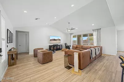 14642 W Plum Road, Surprise, AZ 85387 - Photo 5