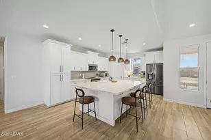 14642 W Plum Rd, Surprise, AZ 85387 - Photo 9