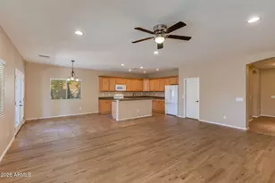 613 W Stanley Ave, San Tan Valley, AZ 85140 - Photo 9