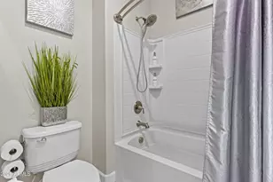 10134 W Cashman Dr, Peoria, AZ 85383 - Photo 29