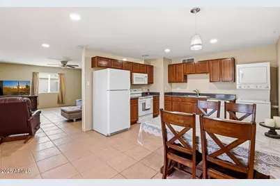 13822 N 47th Avenue, Glendale, AZ 85306 - Photo 7