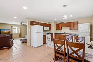 13822 N 47th Ave, Glendale, AZ 85306 - Photo 7