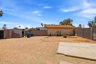 13822 N 47th Ave, Glendale, AZ 85306 - Photo 11