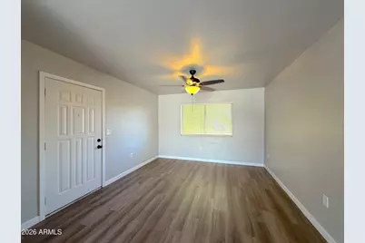 2013 N Hunt Circle #Apt 201, Mesa, AZ 85203 - Photo 3