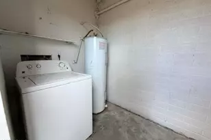 3326 W Las Palmaritas Dr, Phoenix, AZ 85051 - Photo 27
