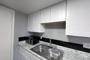 3326 W Las Palmaritas Dr, Phoenix, AZ 85051 - Photo 9