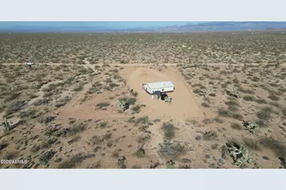 14176 S Nash Road, Yucca, AZ 86438 - Photo 21
