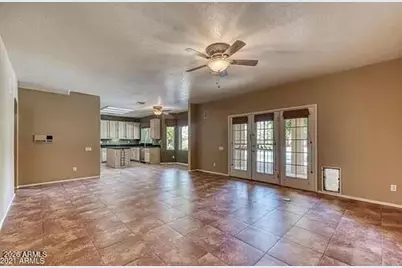 15811 N 9th Avenue, Phoenix, AZ 85023 - Photo 5