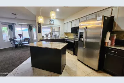 7425 W Jenan Drive, Peoria, AZ 85345 - Photo 11