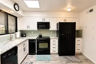 12430 W Marble Dr, Sun City West, AZ 85375 - Photo 21