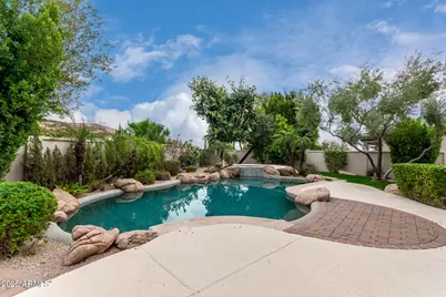8317 E Feathersong Lane, Scottsdale, AZ 85255 - Photo 3