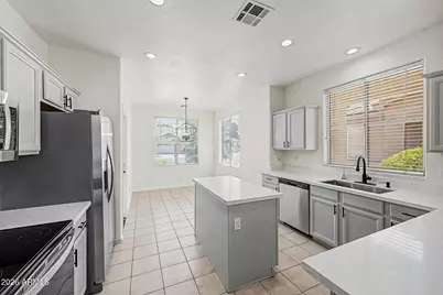 1332 W Thompson Way, Chandler, AZ 85286 - Photo 9