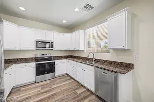 17681 W Molly Ln, Surprise, AZ 85387 - Photo 7