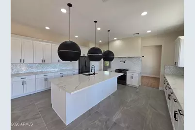 10114 S 43rd Avenue, Laveen, AZ 85339 - Photo 3