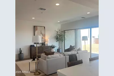 6880 S Crosscreek Drive, Chandler, AZ 85249 - Photo 5