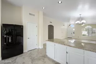 3527 E Kristal Way, Phoenix, AZ 85050 - Photo 17