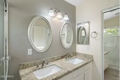 3527 E Kristal Way, Phoenix, AZ 85050 - Photo 37