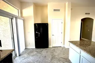 3527 E Kristal Way, Phoenix, AZ 85050 - Photo 5