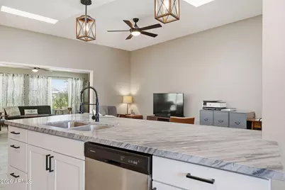 10333 W Highwood Lane, Sun City, AZ 85373 - Photo 15