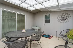 10333 W Highwood Ln, Sun City, AZ 85373 - Photo 25