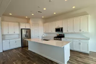 3173 W Peak View Rd, Phoenix, AZ 85083 - Photo 3