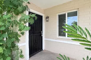 2012 N 24th Pl, Phoenix, AZ 85008 - Photo 3