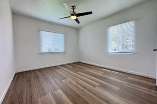 2012 N 24th Pl, Phoenix, AZ 85008 - Photo 11