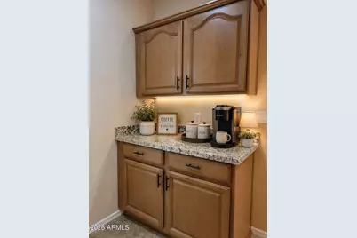 8773 W Dahlia Drive, Peoria, AZ 85381 - Photo 7