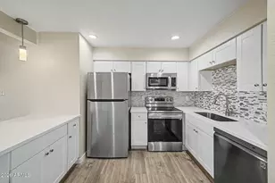 4901 S Calle Los Cerros Dr, Tempe, AZ 85282 - Photo 9