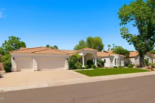 8638 E Dahlia Dr, Scottsdale, AZ 85260 - Photo 3