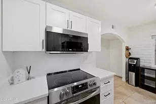 3002 N 32nd St, Phoenix, AZ 85018 - Photo 9