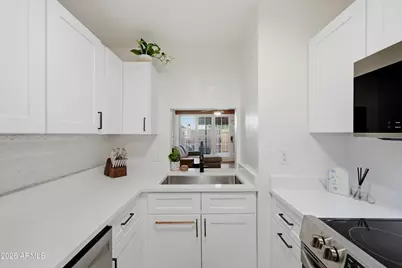 3002 N 32nd Street #5, Phoenix, AZ 85018 - Photo 11