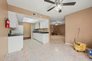 6902 W Devonshire Ave, Phoenix, AZ 85033 - Photo 11