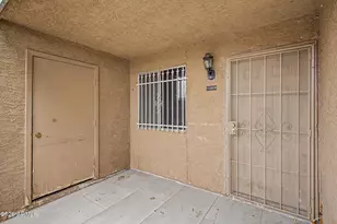 6902 W Devonshire Ave, Phoenix, AZ 85033 - Photo 3