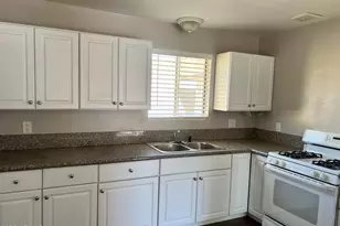 1328 W Cochise Dr, Phoenix, AZ 85021 - Photo 5