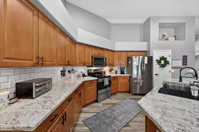 2174 S Stuart Avenue, Gilbert, AZ 85295 - Photo 17