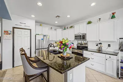 15139 W Ventura Street, Surprise, AZ 85379 - Photo 9