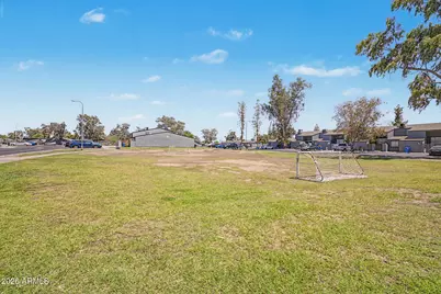 3810 N Maryvale Parkway #2016, Phoenix, AZ 85031 - Photo 31