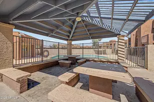 3810 N Maryvale Pkwy, Phoenix, AZ 85031 - Photo 27