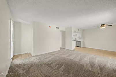 3810 N Maryvale Parkway #2016, Phoenix, AZ 85031 - Photo 5